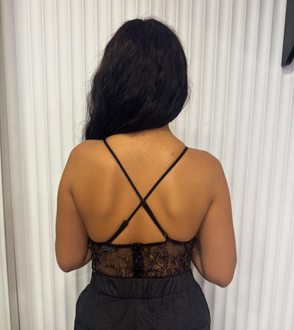 Dantel Sırtı Çapraz Askılı Bodysuit - Siyah
