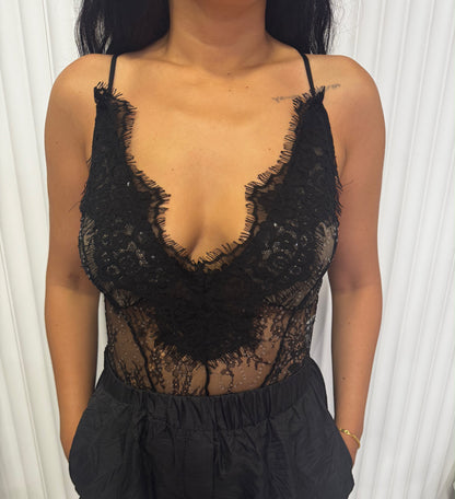 Dantel Sırtı Çapraz Askılı Bodysuit - Siyah